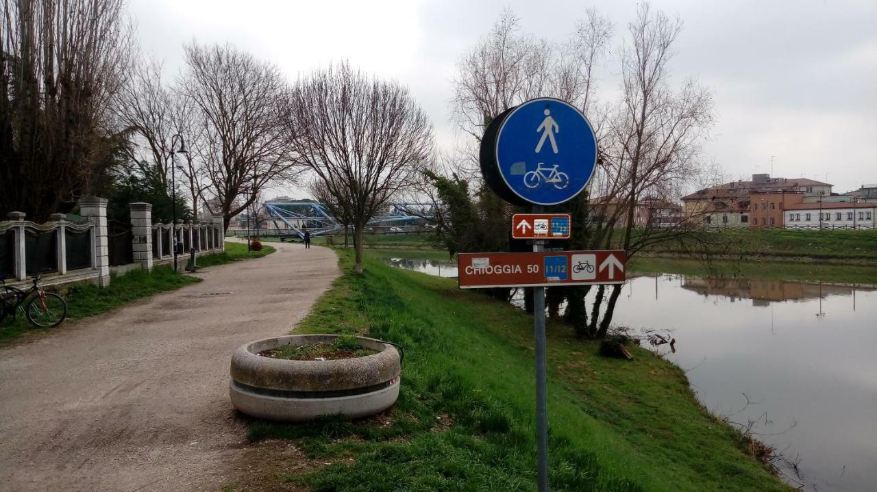 Vicino Al Prato Della Valle Intero Appartamento Parcheggio Facile Di Fronte Padova Luaran gambar